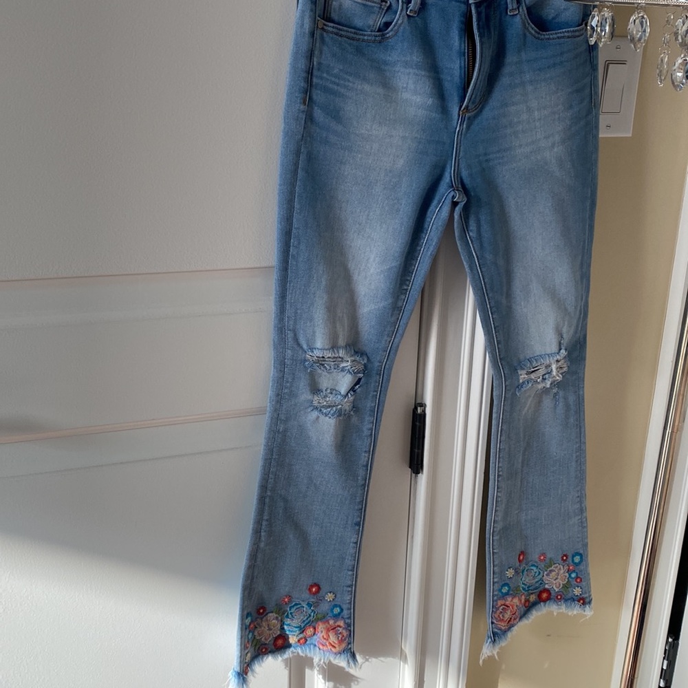 NWOT DRIFTWOOD ROXY JEANS EMBROIDERED SZ 25    27 inseam